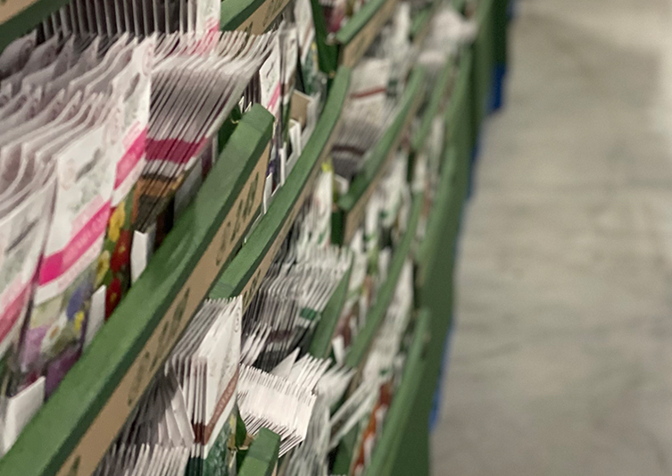 Składanie i wypełnianie standów ekspozycyjnych i reklamowych (projekt + wypełnienie + transport)